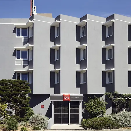 Ibis Toulon Sur