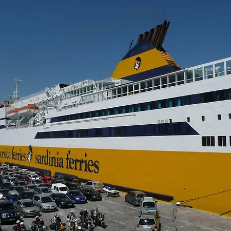 فندق Ibis Toulon Sur لا سين سور مير