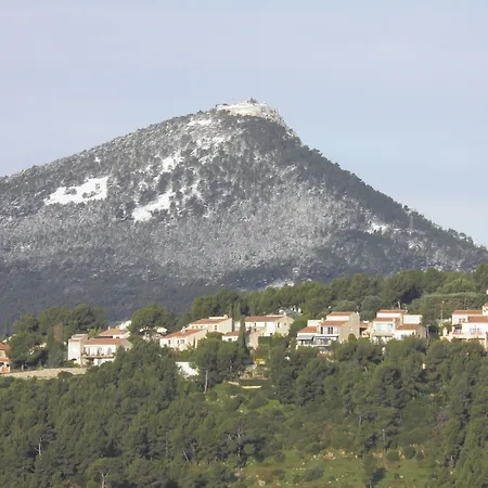 Ibis Toulon Sur 3* لا سين سور مير