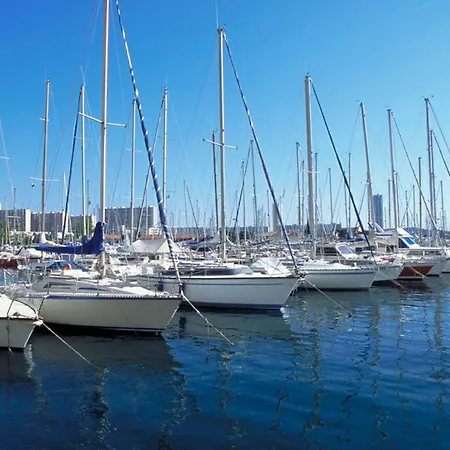 Ibis Toulon Sur فندق لا سين سور مير