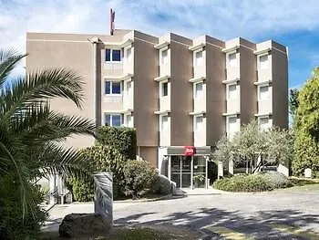 Ibis Toulon Sur 3*