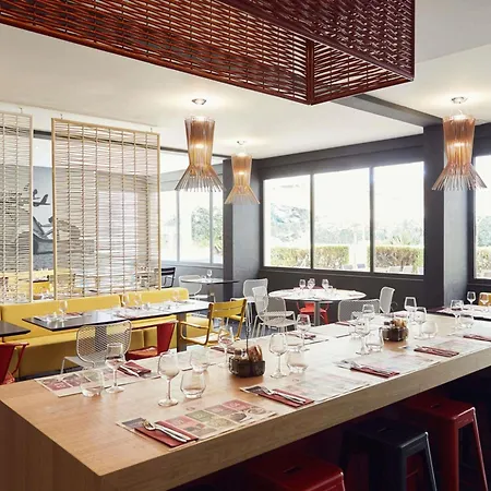 Ibis Toulon Sur 3* لا سين سور مير