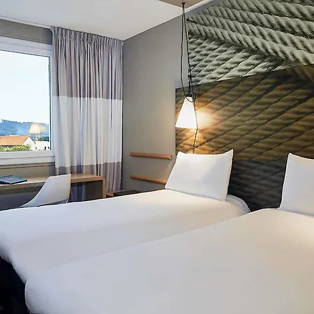 Hotel Ibis Toulon Sur 3*