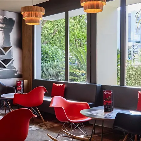 Ibis Toulon Sur Hotel 3*