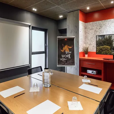 Ibis Toulon Sur 3* La Seyne-sur-Mer