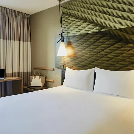 Ibis Toulon Sur فندق