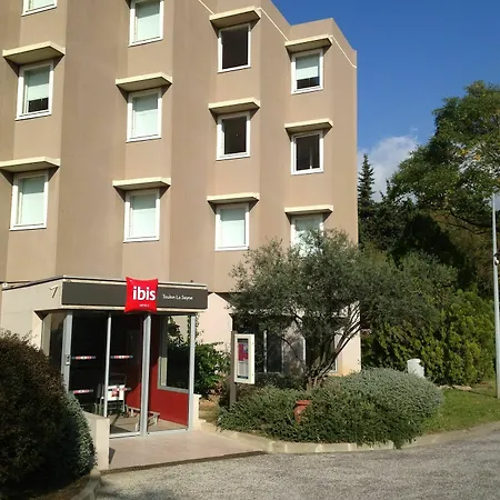 Ibis Toulon Sur فندق لا سين سور مير