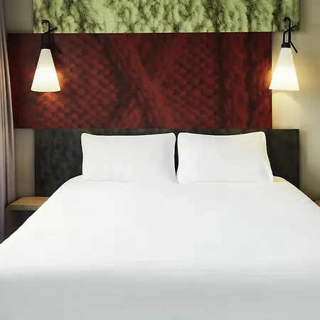 Ibis Toulon Sur فندق 3*