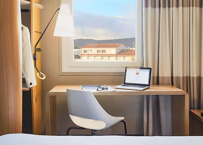 Hotel Ibis Toulon Sur 3*