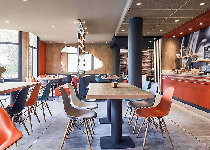 Ibis Toulon Sur Hotel 3*