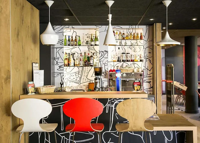 Ibis Toulon Sur 3*