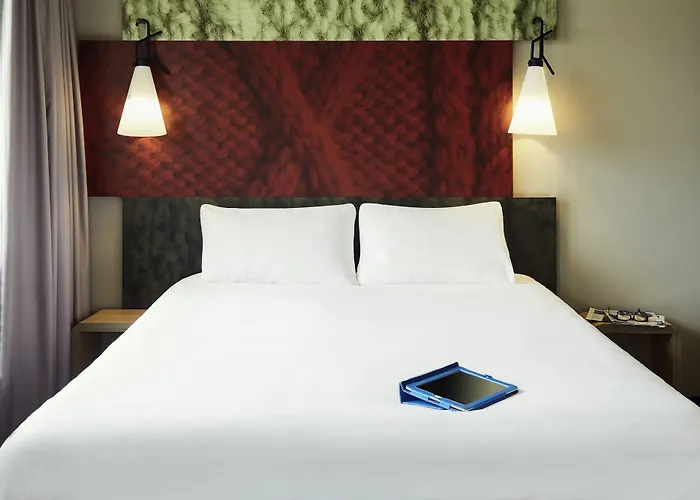 Ibis Toulon Sur