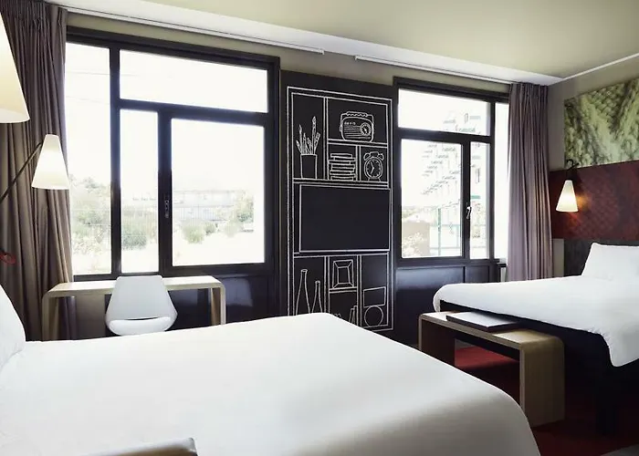 Ibis Toulon Sur Hotel 3*