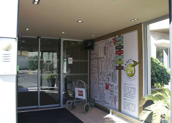 Hotel Ibis Toulon Sur 3*