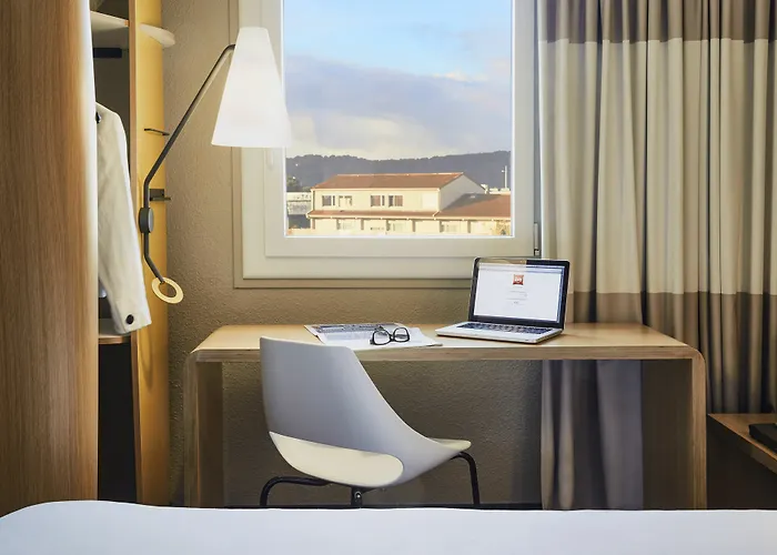 Ibis Toulon Sur Hotel La Seyne-sur-Mer